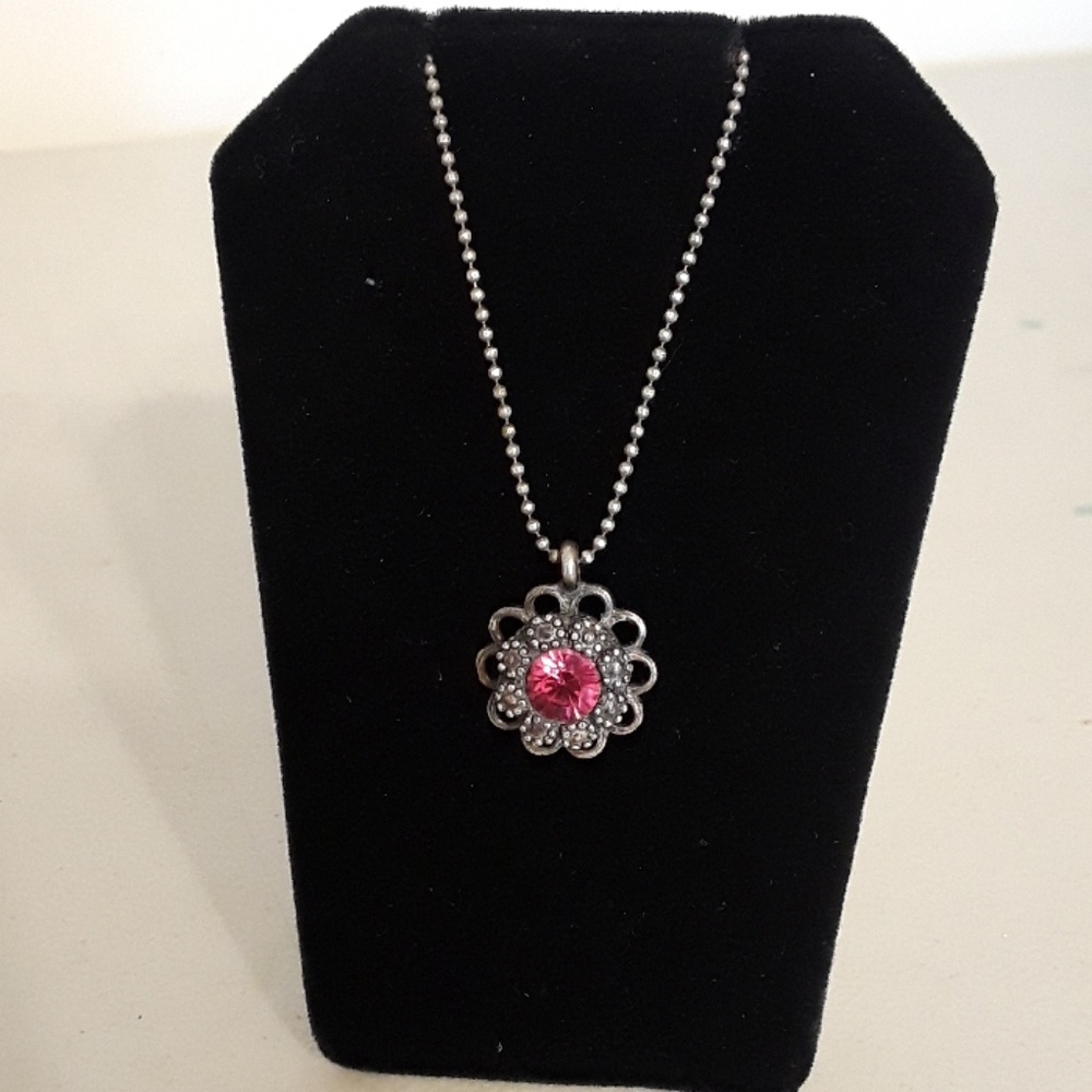 Antique gold ♡ pink crystal pendant